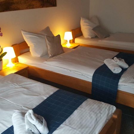 Hotel Gastehaus Am Schloss Sayn Bendorf Exteriér fotografie
