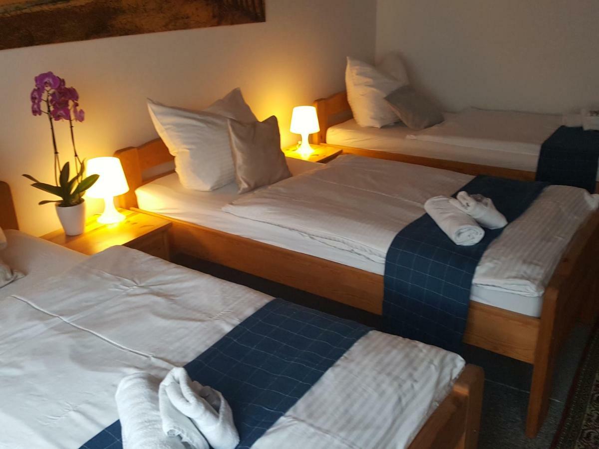 Hotel Gastehaus Am Schloss Sayn Bendorf Exteriér fotografie