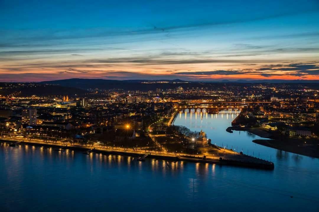 Hotel Gastehaus Am Schloss Sayn Bendorf Exteriér fotografie